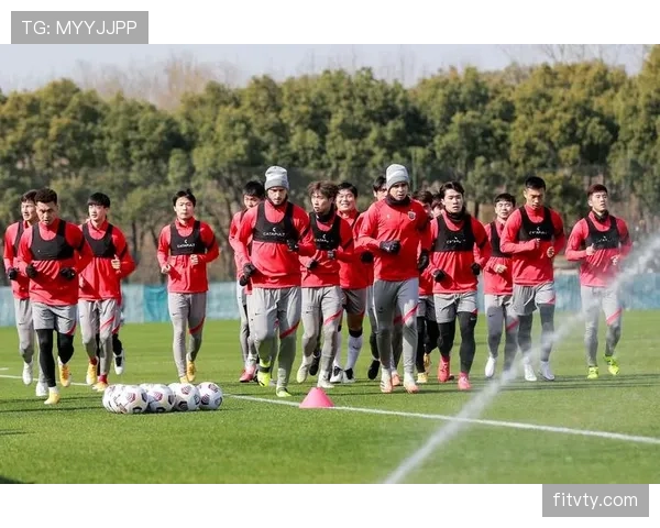 广州足球俱乐部冬训进入关键阶段，年轻阵容磨合提速