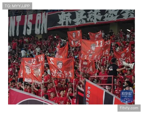 成都蓉城坐拥顶级主场优势,全力冲击亚冠联赛资格 成都蓉城坐拥顶级主场优势,全力冲击亚冠联赛资格